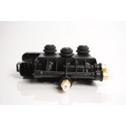 Блок клапанов пневмоподвески Land Rover Range Rover Sport  Rover Discovery  L319 RVH000095